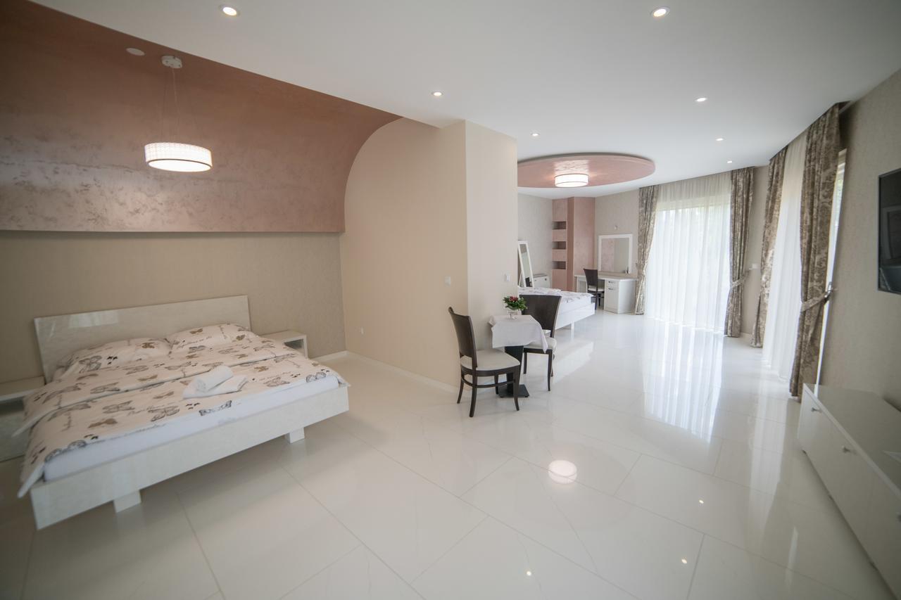 Hotel Urban Buzim Ngoại thất bức ảnh